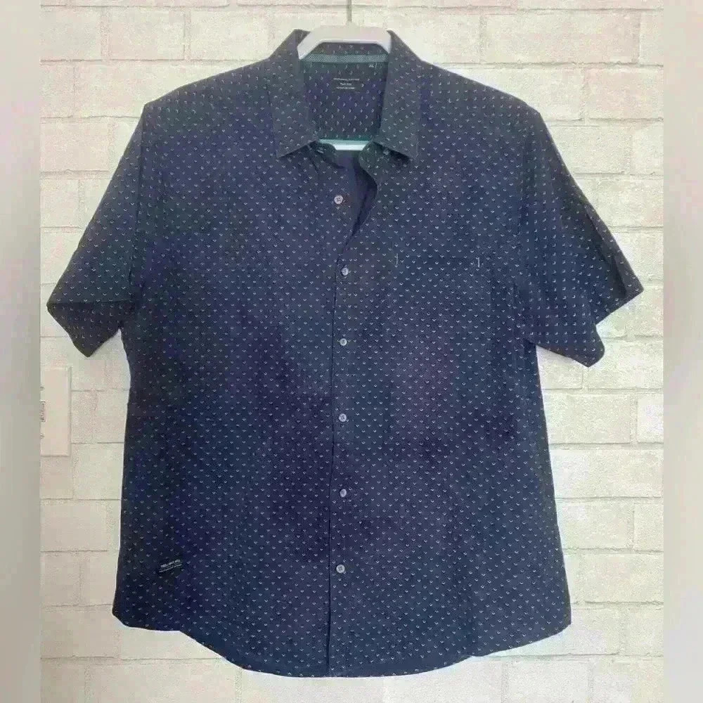 7 Diamonds true life button up shirt size XL